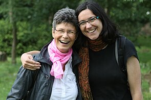 Fremde werden Freunde in Mainz - Foto einer Studentin und einer Gastfreundin Fremde werden Freunde in Mainz - Foto einer Studentin und einer Gastfreundin